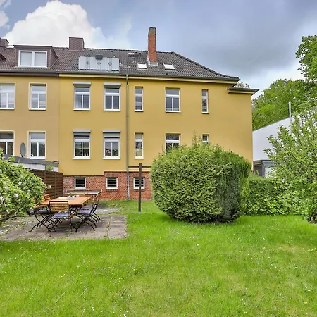 Ferienwohnung An Der Brunnenaue Stralsund Exterior photo